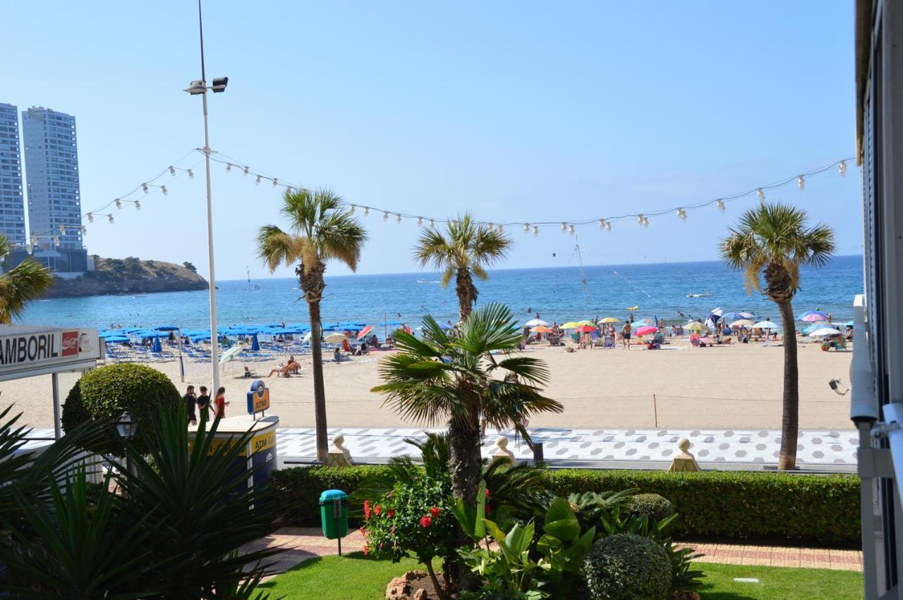 El Pato Primera Linea Benidorm Esterno foto